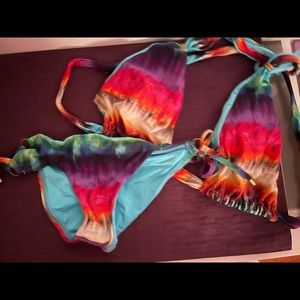 Bikini set large top small bottom